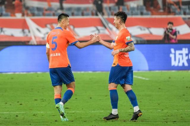 天天盈球网-泰山绝杀功臣直言运气不错：观察之后做出跑位决策