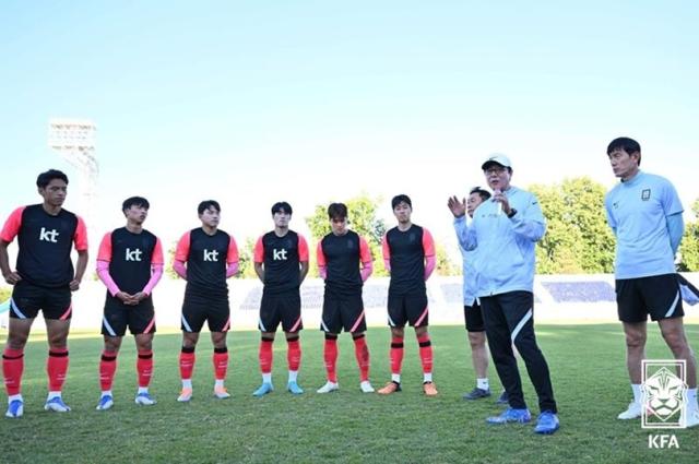 天天盈球网-黄善洪国奥亚运一肩双挑 韩国队亚运会誓夺三连冠